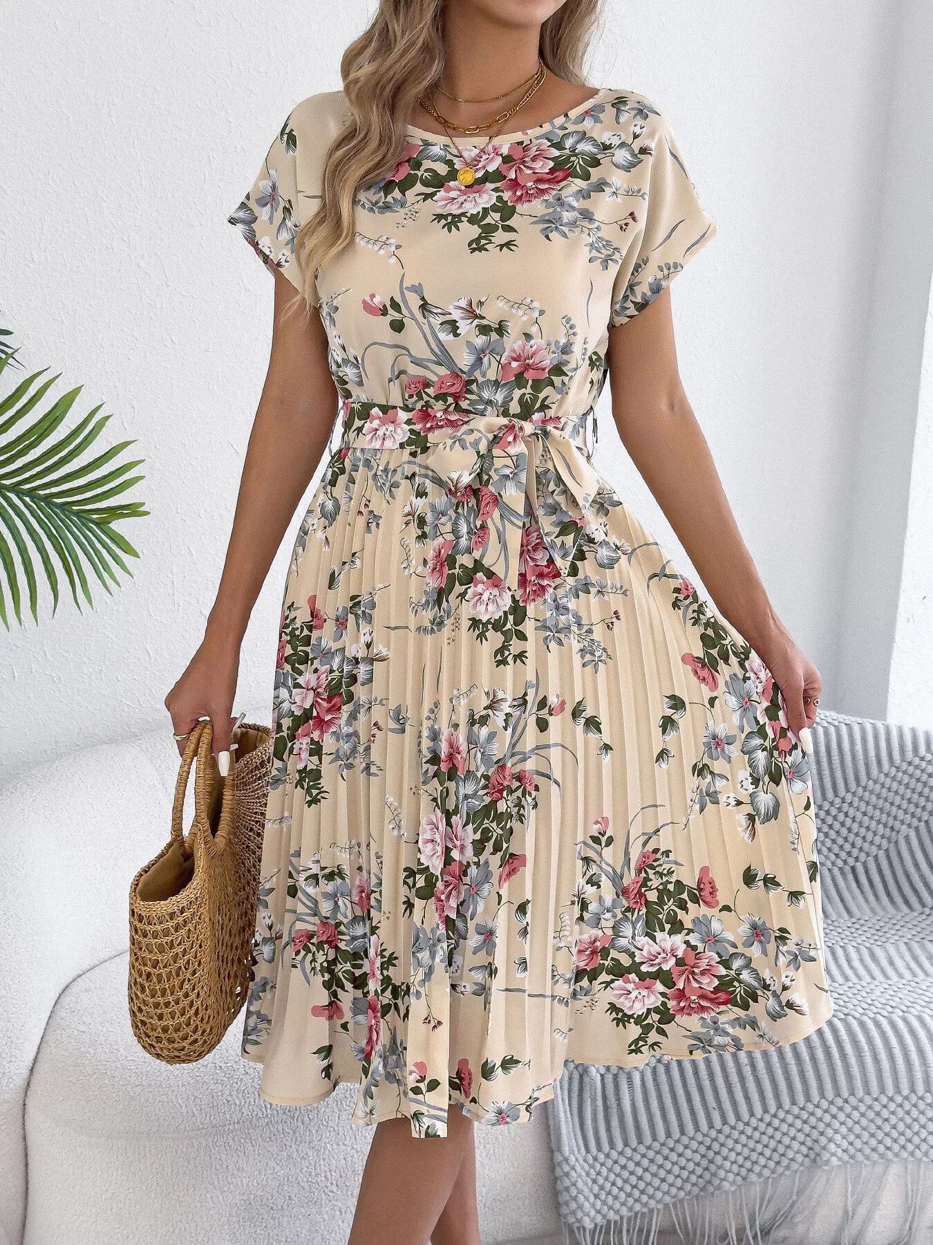 floral print pleated dress Jewel Badgley Mischka Nelle Floral Print Pleated Maxi Dress - 4