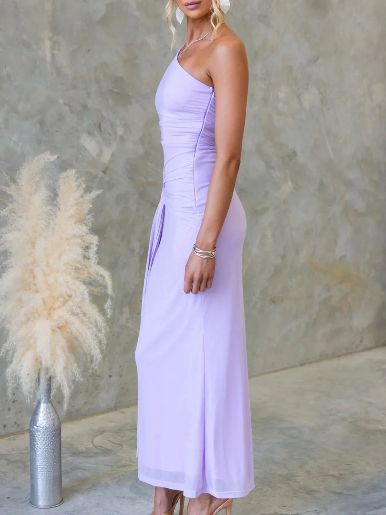 One-Shoulder Cutout Bodycon Maxi Dress – US Zona Markeplace One-Shoulder Cutout Bodycon Maxi Dress – US Zona Markeplace